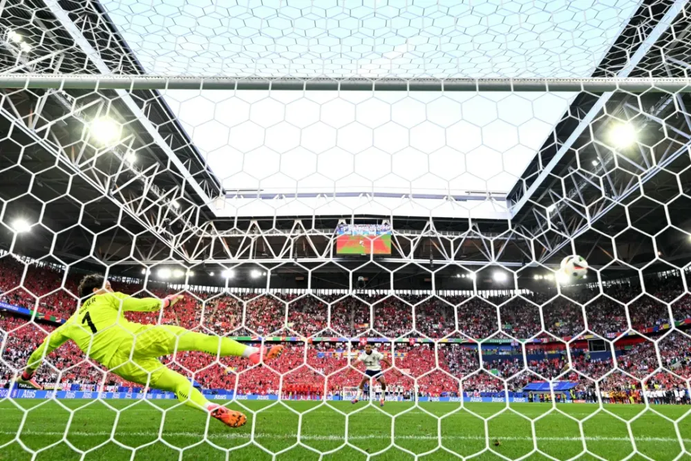 Inglaterra bate Suíça nos pênaltis e vai à semifinal da Eurocopa