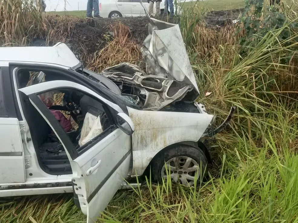 Irmãos que morreram após batida de carros na BR-101, no Sul da BA, voltavam de velório do pai