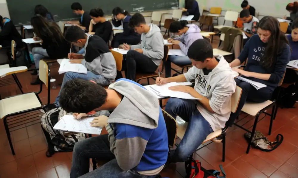 Saiba o que muda no ensino médio com novo texto aprovado no Congresso