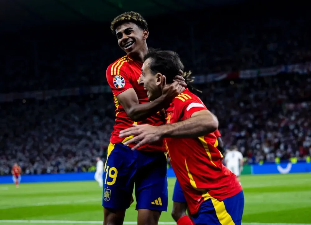 Espanha vence a Inglaterra e conquista o tetra da Eurocopa