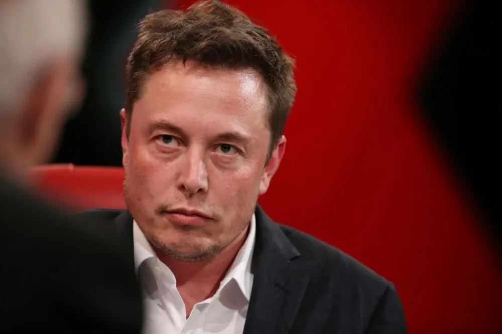 Elon Musk vai doar cerca de US$ 45 milhões por mês para comitê pró-Trump