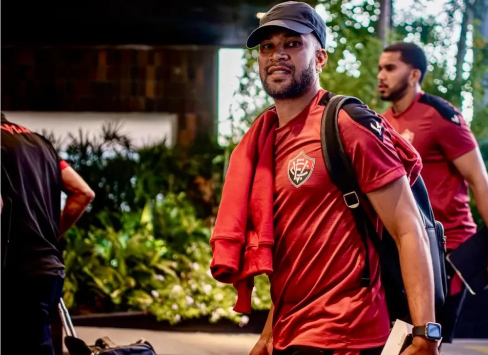 Vitória enfrenta o Fortaleza hoje (17), às 21h na Arena Castelão