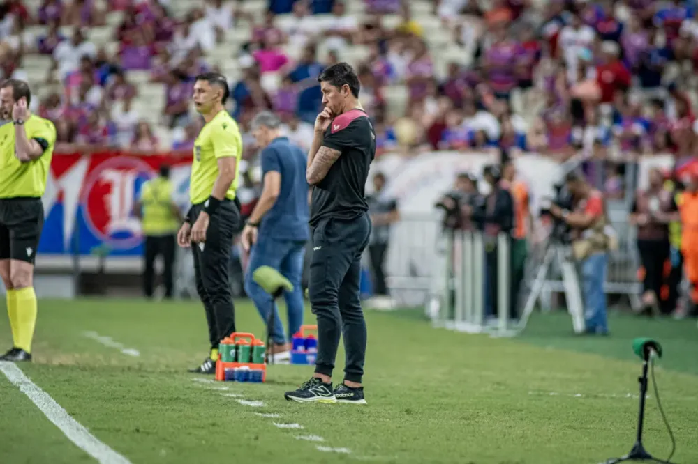 Após 10ª derrota na Série A, risco de rebaixamento do Vitória aumenta