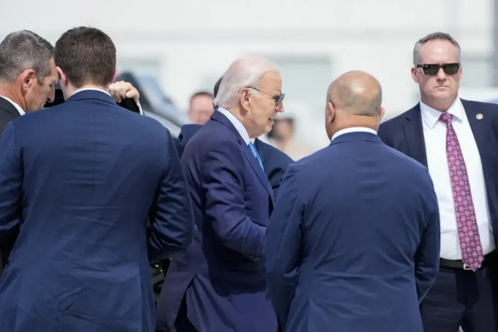Biden testa positivo para covid-19 em meio a disputa política nos EUA