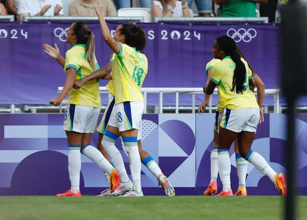 Marta brilha e Brasil vence Nigéria em estreia na Olimpíada de Paris-2024