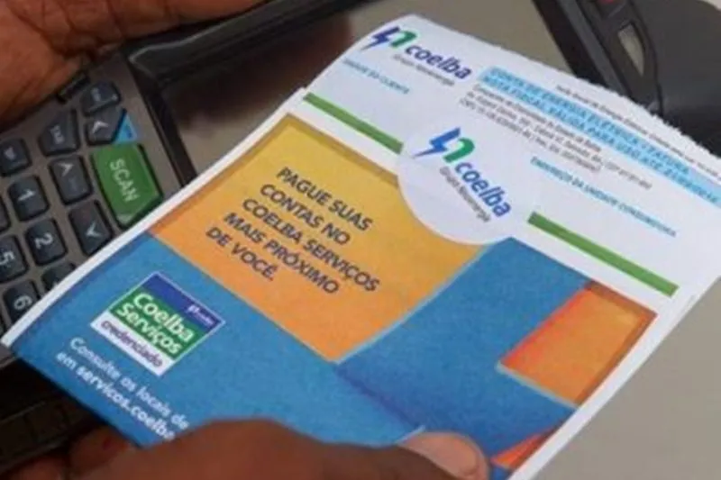 Conta de energia fica mais barata em agosto com volta da bandeira verde