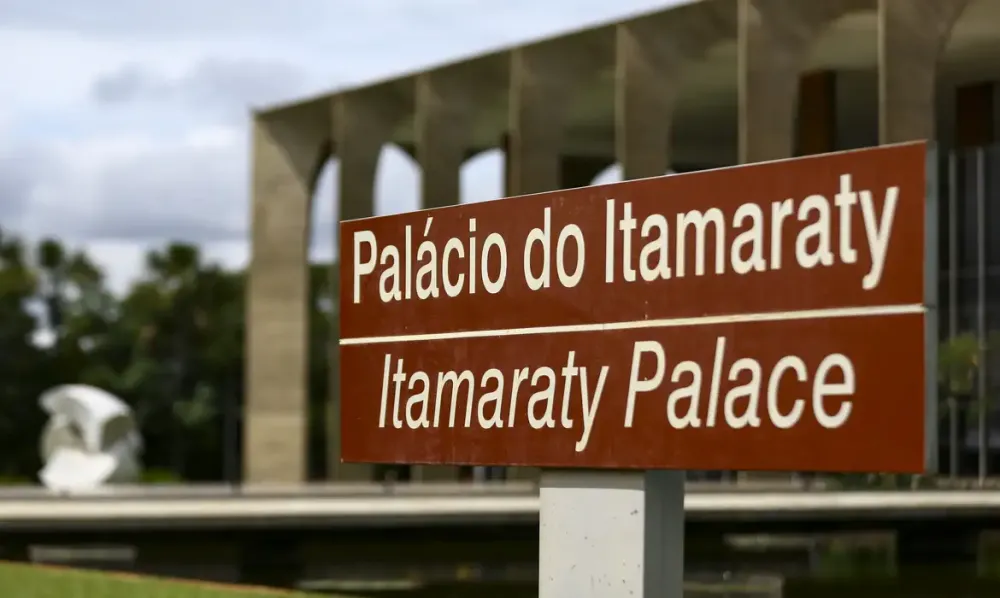 Brasil saúda eleição da Venezuela e diz aguardar publicação das atas