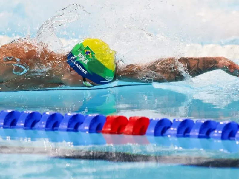Baiano Guilherme Caribé avança para as semifinais dos 100m livre