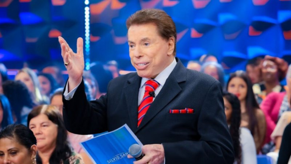 Silvio Santos volta a ser internado no hospital Albert Einstein, em SP