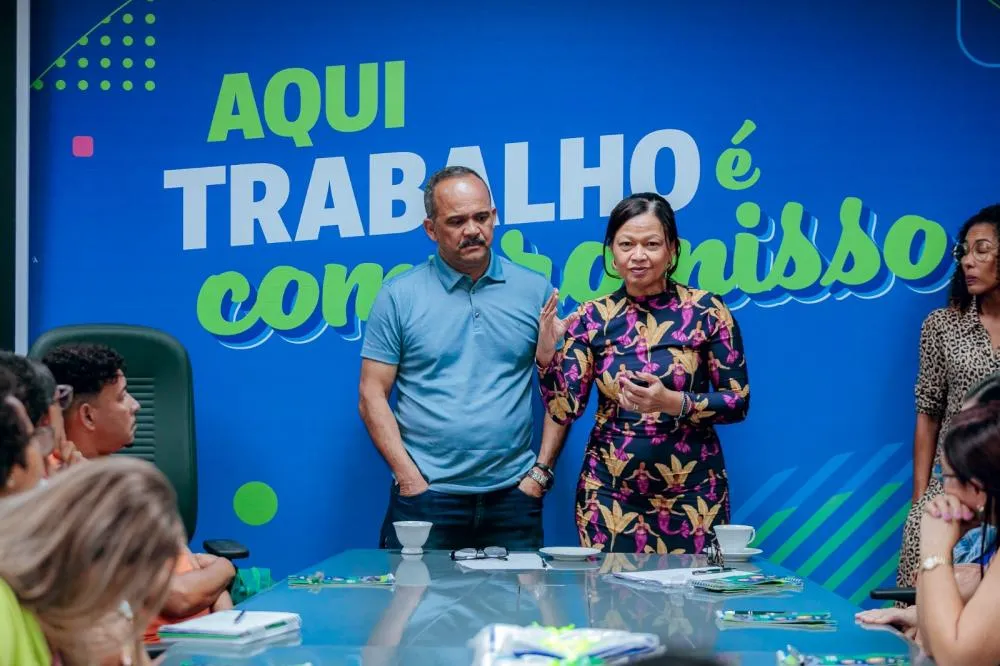 Em Camaçari, desfiles cívicos são tema de reunião com prefeito Elinaldo 