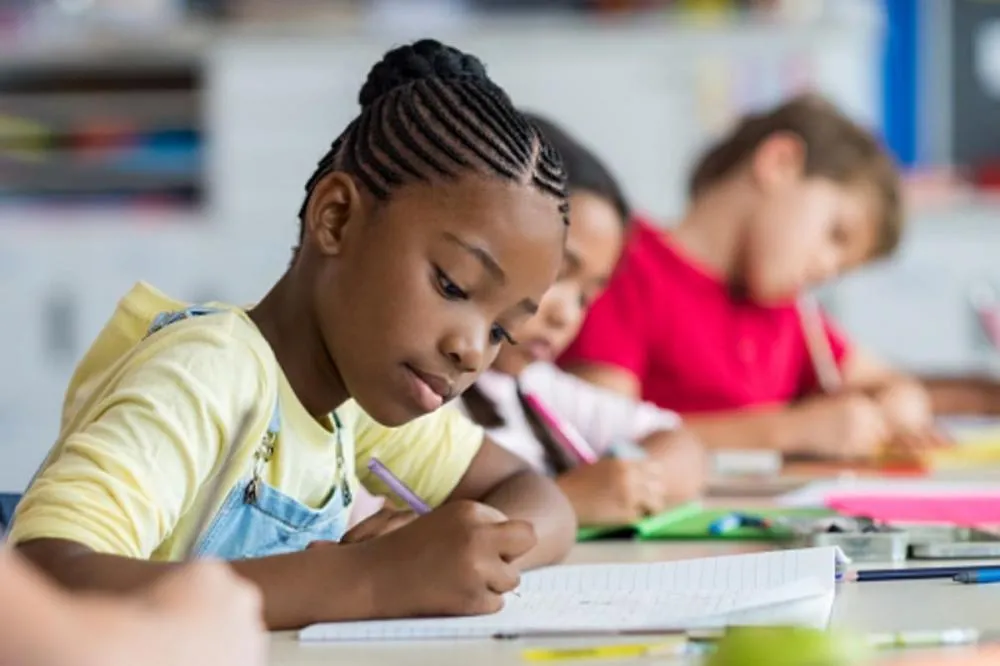 Nós, pais e mães, somos os primeiros professores dos filhos, sabiam?! 