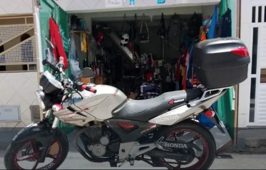 Vigilante é espancado por criminosos e tem moto roubada em Camaçari