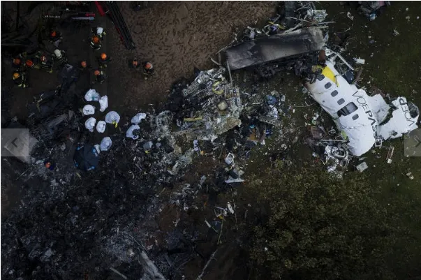 Todos os 62 corpos de vítimas de queda de avião em Vinhedo (SP) são resgatados