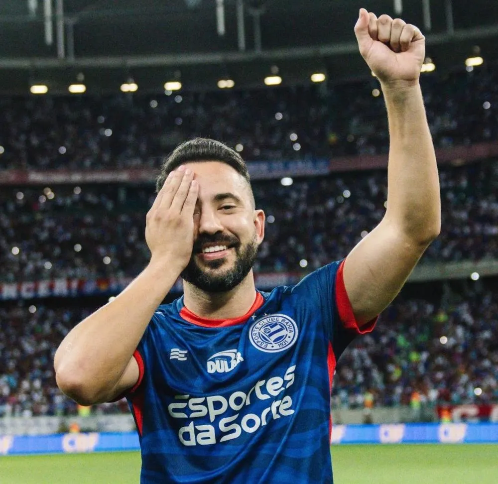 Éverton Ribeiro é destaque do Ba-Vi em 2024