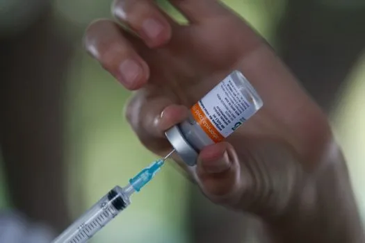 Mpox: OMS pede que fabricantes submetam vacina para uso emergencial