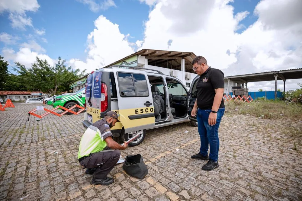 STT inicia renovação de alvará para transporte escolar em Camaçari 