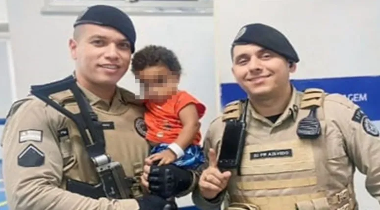 Policiais do 12º Batalhão reanimam criança engasgada em Camaçari