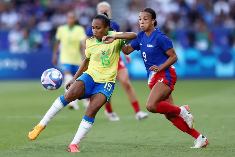 EUA dão salto no ranking feminino da Fifa e retomam topo após ouro olímpico; Brasil é o 8º