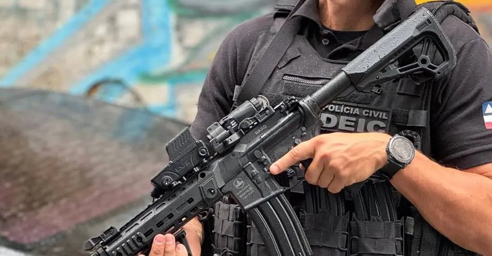 Suspeito de liderar facção criminosa morre em confronto com a polícia Cabula