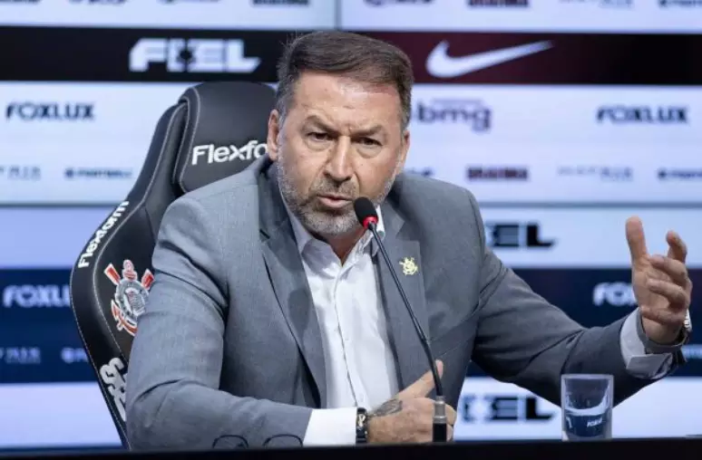 Corinthians emite nota repudiando falas do presidente do Vitória 