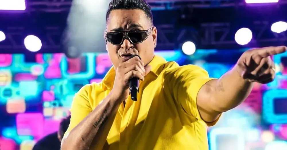 Xanddy promete retorno às raízes com novo projeto de samba de roda em Salvador