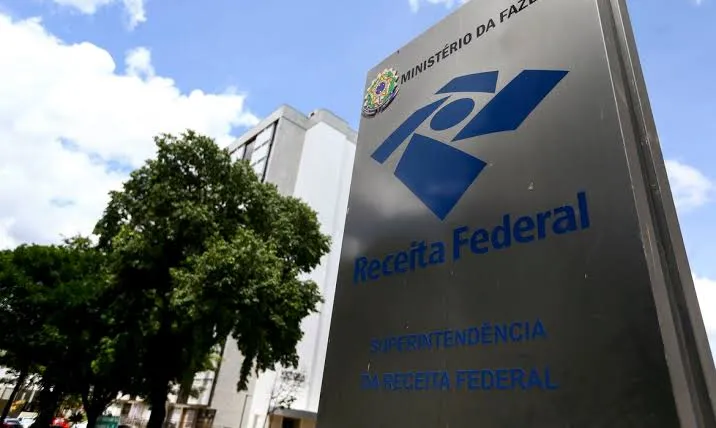 Receita paga nesta sexta quarto lote de restituição do IR 2024