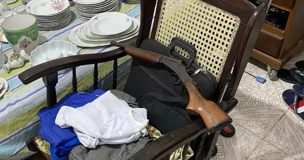 Homem é preso em flagrante por agredir a própria mãe de 83 anos em Salvador