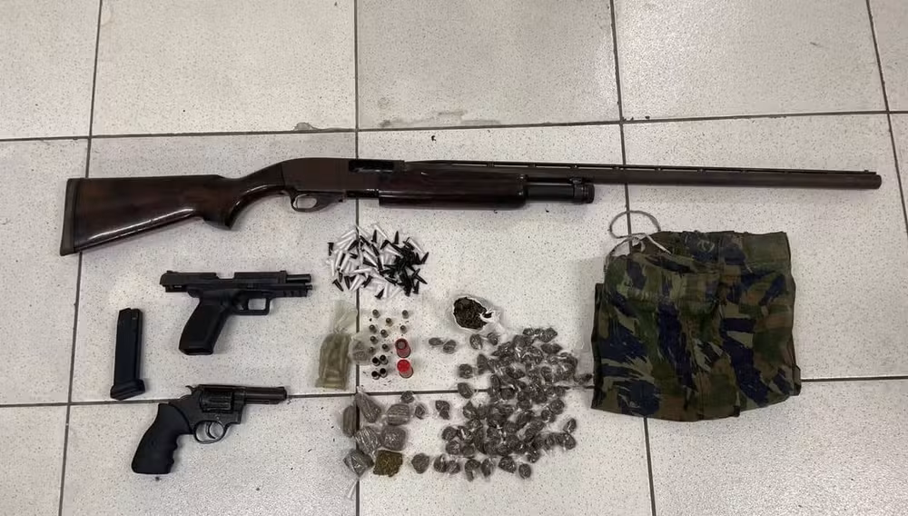 Barra de Pojuca: Mulher conhecida como "Dama do Crime" e dois homens morrem em troca de tiros com a Patamo