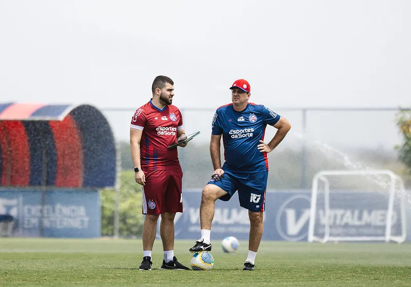 Com janela de transferências encerrada, Rogério Ceni busca soluções internas para problemas no ataque do Bahia