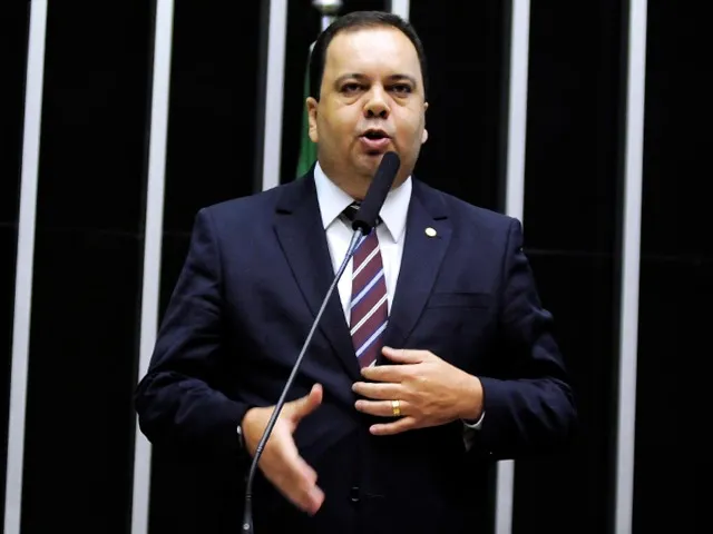Lula quer reunião com Elmar nesta semana para discutir sucessão na Câmara