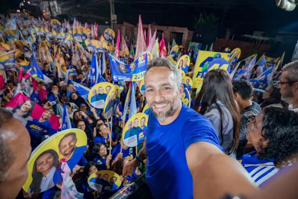 ”Nós temos a oportunidade de nossas vidas”, diz Flávio durante comício na Av. Concêntrica