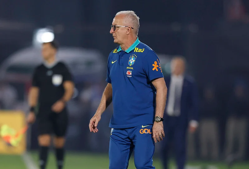 Dorival Júnior fica na seleção após rodada ruim nas Eliminatórias? Entenda cenário