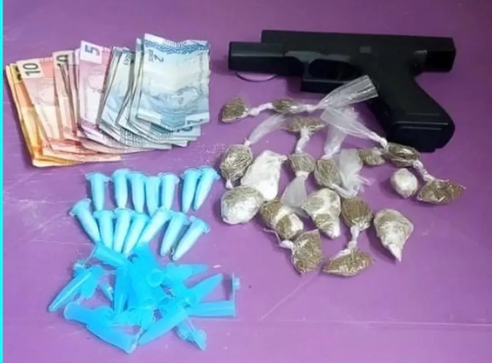Homem que ameaçava populares no Leandrinho é preso por policias militares em Dias d’Ávila