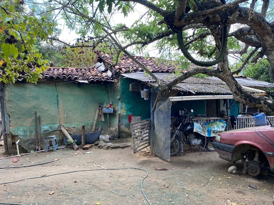Mulher é resgatada após ser mantida em cativeiro pelo tio por 10 anos