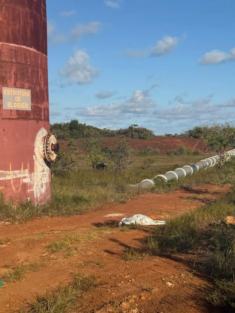 Corpo em estado de decomposição é encontrado na estrada da Cetrel, em Camaçari