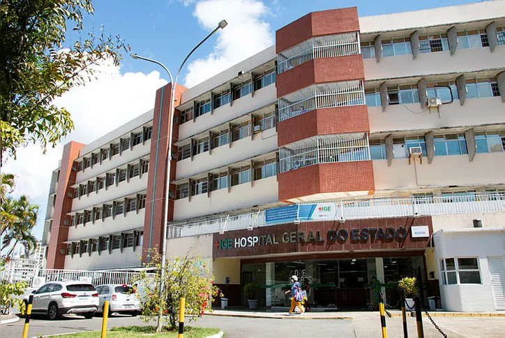Mãe atualiza estado de saúde da criança esfaqueada pelo pai em Salvador