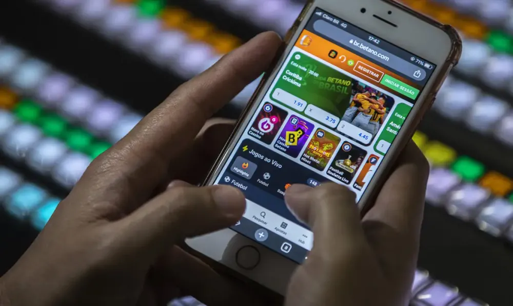 Presidente da Febraban quer proibição de uso do Pix para pagar bets