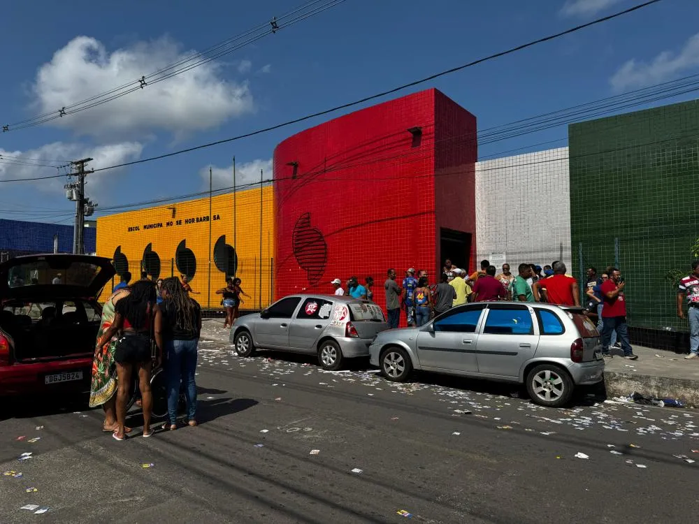  Mata de São João: votação começa tranquila nos principais colégios eleitorais da sede
