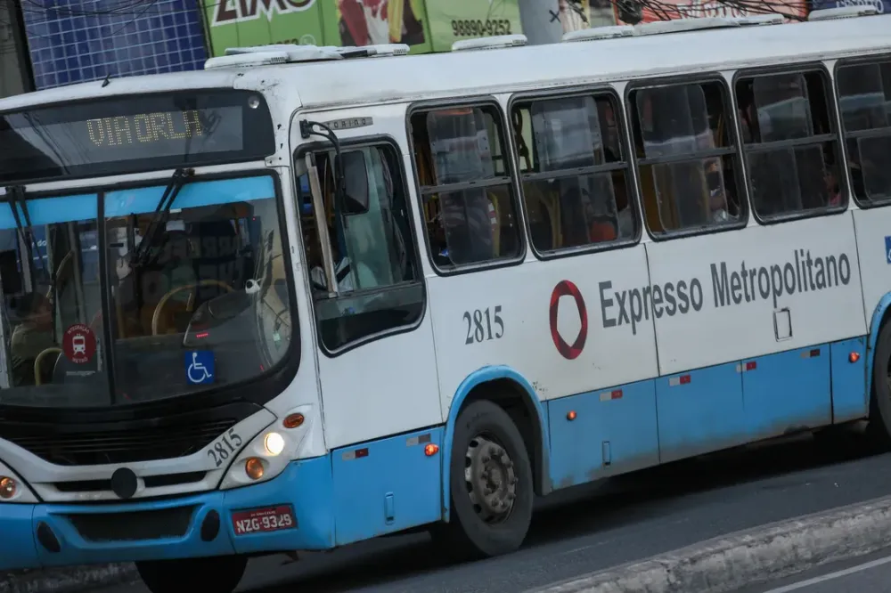 Ônibus intermunicipal vão rodar gratuitamente neste domingo