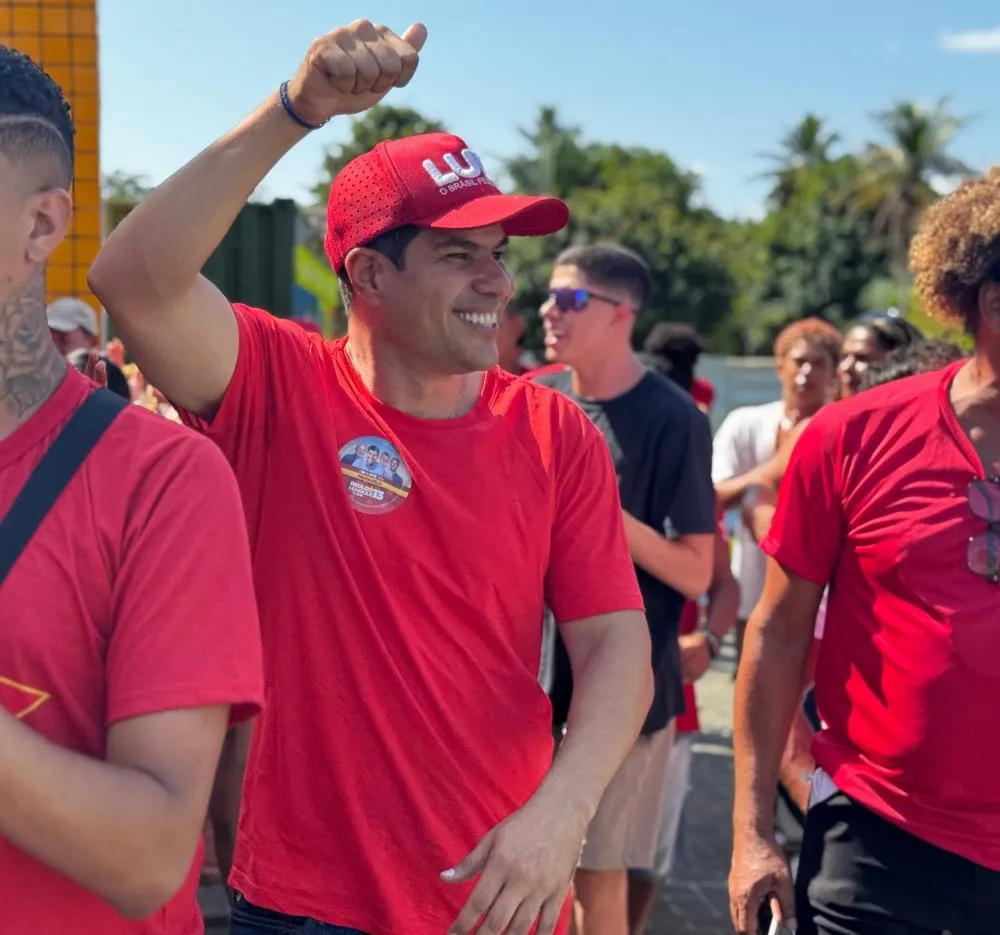 Candidato do PT Paulo Henrique votou nesse domingo (6) em Mata de São João
