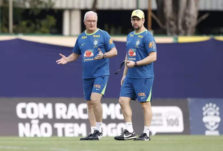 Seleção Brasileira enfrentará Chile com dois estreantes entre os titulares