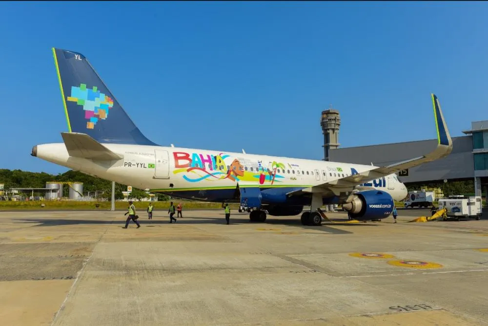 Bahia ganha três novas rotas de voos da Azul e aeronave personalizada em homenagem ao estado