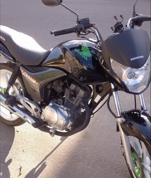 Entregador tem moto roubada na porta da UNEB em Camaçari