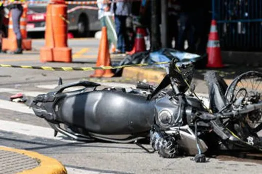 Nova lei dedica uma semana de julho à prevenção de acidentes com moto 