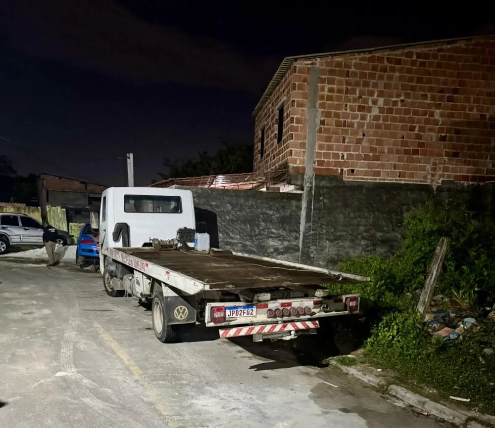 Dono de oficina é morto a tiros ao chegar em casa no Parque Verde 2