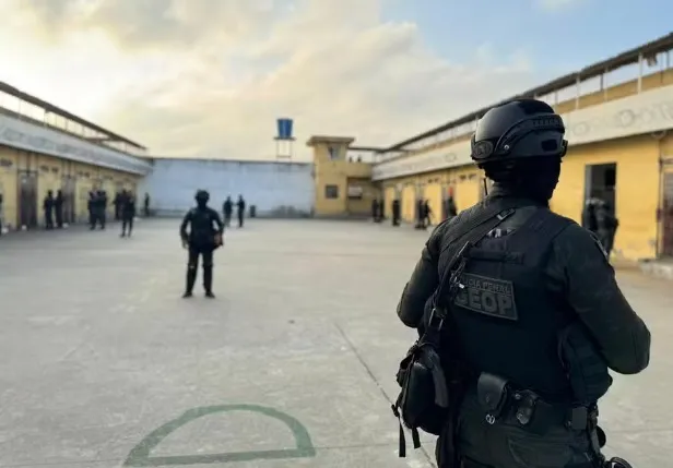 Operação para coibir comunicação entre criminosos dentro e fora de presídio é realizada na Bahia