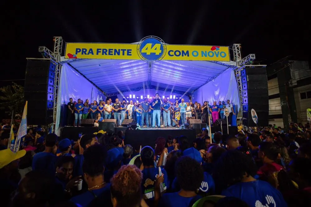 ACM Neto e Bruno Reis participam de mega comício de Flávio nesta quinta 