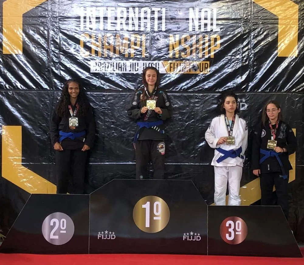 Atletas de Mata conquistam 13 Medalhas em Campeonato Internacional de Jiu-Jitsu
