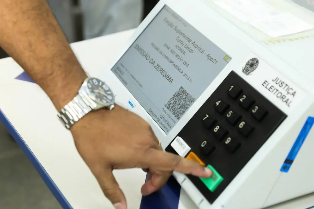 TSE verifica sistemas de votação para segundo turno