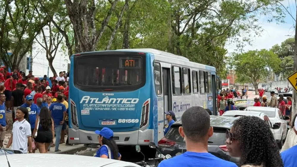 Desembarque de internos da Fundação Dr. Jesus é registrado em Camaçari